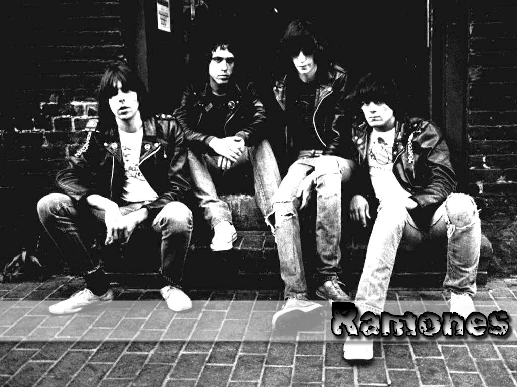 10 Melhores Bandas/Cantores/qualquer coisa  em Sua Opinião!! [Pesado] + [Imagens] Ramones